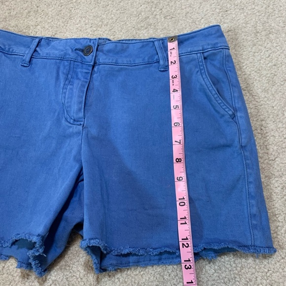 Land n Sea Blue Cotton Blend Shorts with Raw Hem and Relaxed Fit. Women Size 6 - Picture 6 of 9